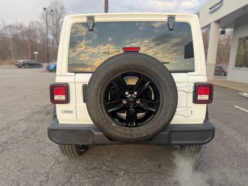 Certified 2021 Jeep Wrangler Unlimited Sport image 8