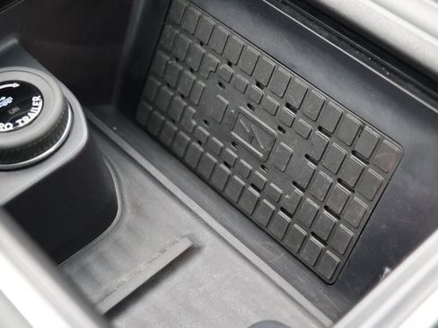 Used 2025 Ford Expedition Active image 28