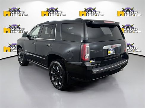 Used 2019 GMC Yukon Denali image 7
