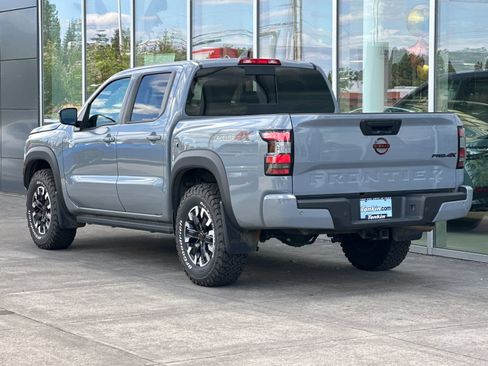 Used 2024 Nissan Frontier PRO-4X w/ Technology Package AWD/4WD image 5