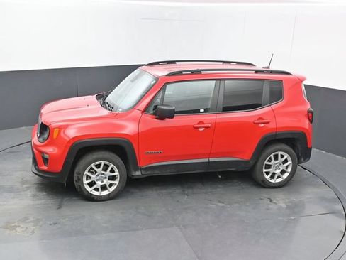 Used 2023 Jeep Renegade Latitude w/ Premium Group AWD/4WD image 49
