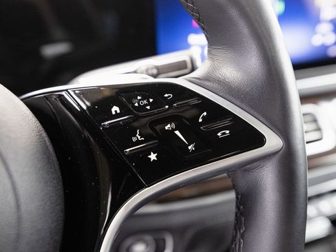 Used 2024 Mercedes-Benz GLE 450e 4MATIC image 13