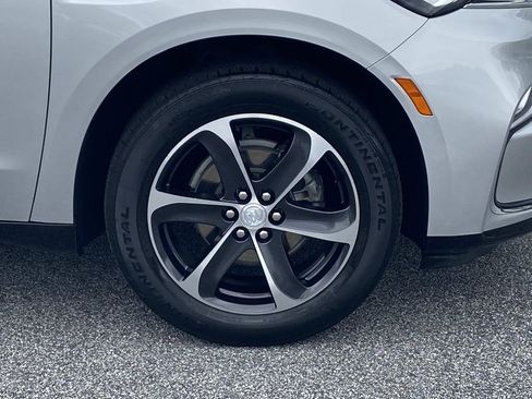 Used 2022 Buick Enclave Essence w/ Sport Touring Edition image 10