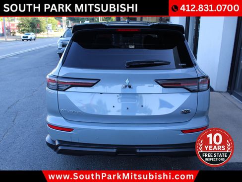 New 2026 Mitsubishi Outlander AWD image 8