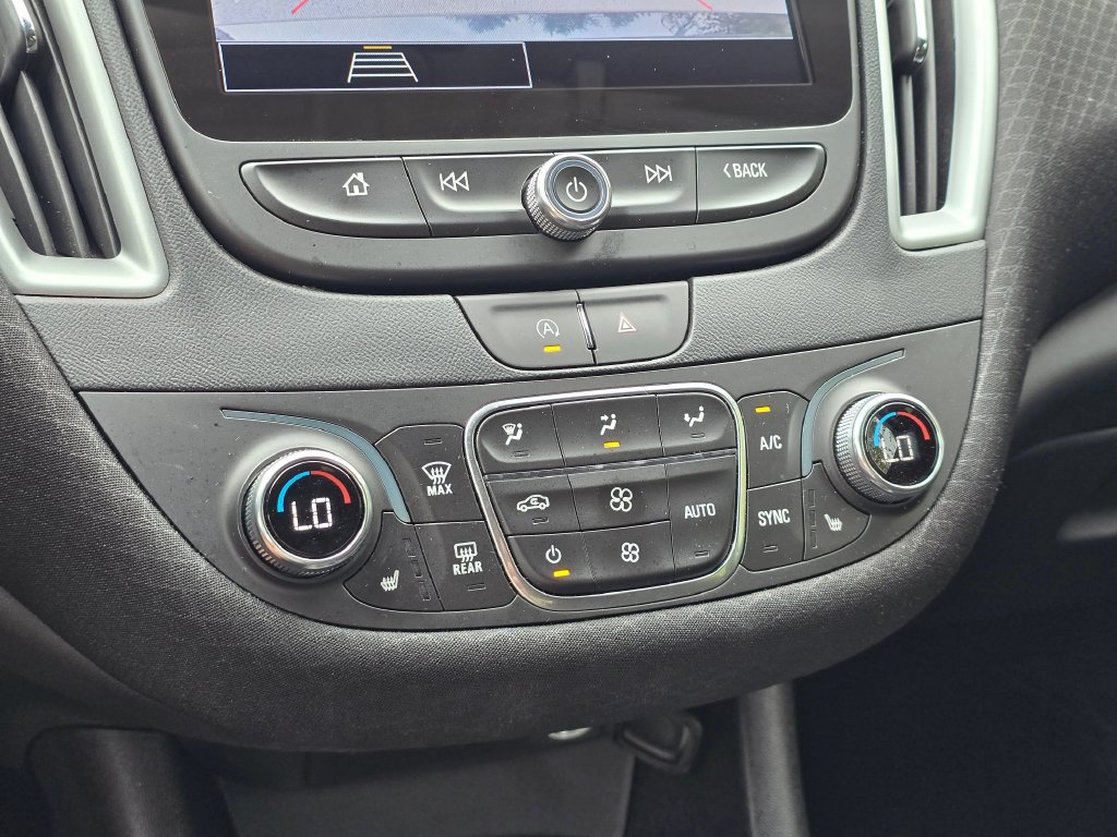 Used 2023 Chevrolet Malibu LT FWD image 22