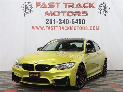 Used 2017 BMW M4 Coupe RWD image 1