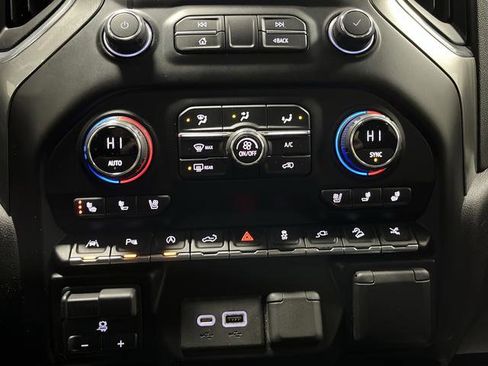 Used 2021 Chevrolet Silverado 1500 LTZ w/ LTZ Premium Package image 20