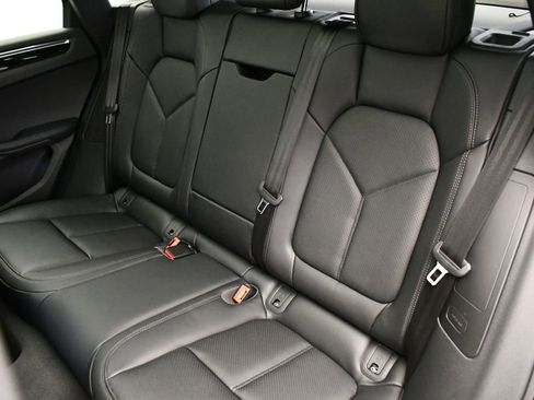 Certified 2025 Porsche Macan image 45