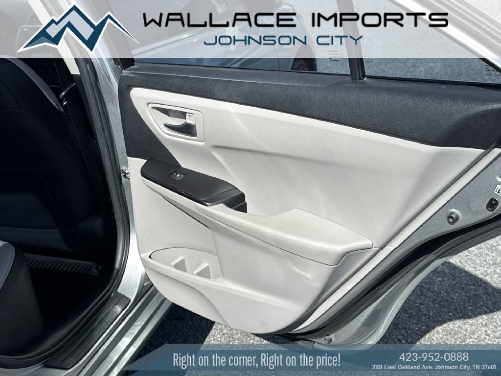 Used 2017 Toyota Camry SE FWD image 36