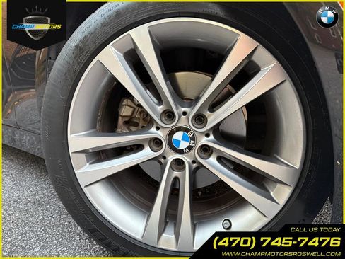 Used 2017 BMW 330i Sedan w/ Premium Package image 7