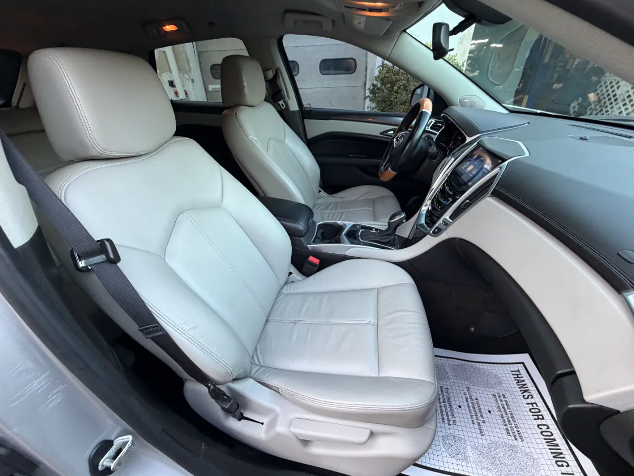Used 2014 Cadillac SRX FWD image 34