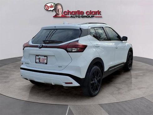 Certified 2023 Nissan Kicks SR image 5