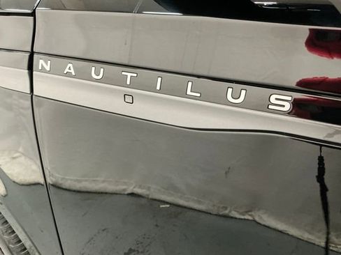 Used 2024 Lincoln Nautilus Reserve w/ Equipment Group 202A AWD/4WD image 6