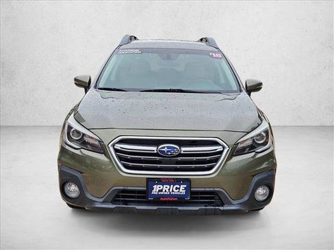 Used 2018 Subaru Outback 2.5i Limited image 2
