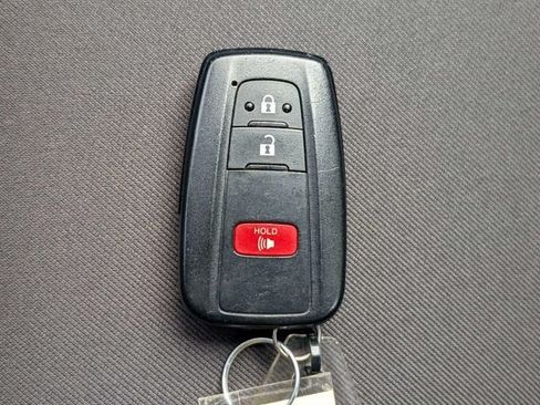 Used 2022 Toyota RAV4 SE AWD/4WD image 27