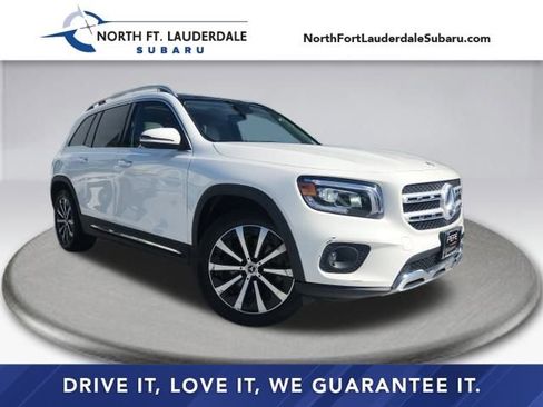 Used 2022 Mercedes-Benz GLB 250 4MATIC image 1