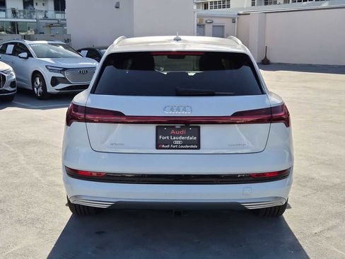 Certified 2021 Audi e-tron Prestige w/ Prestige Package image 5