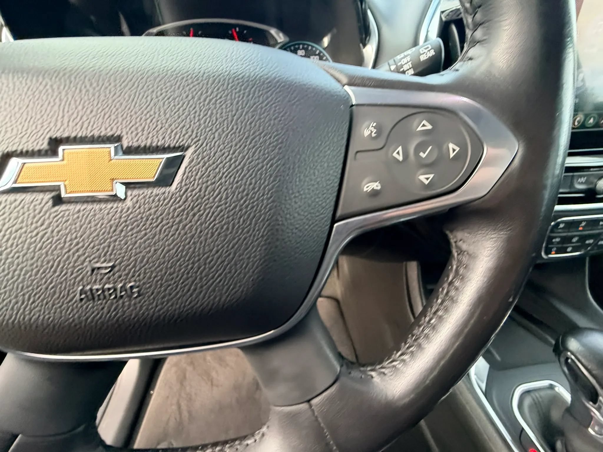 Used 2021 Chevrolet Traverse Premier w/ Redline Edition AWD/4WD image 15