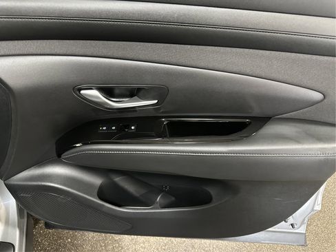 Used 2025 Hyundai Tucson Limited image 22