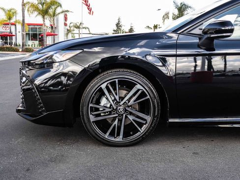 Used 2025 Toyota Camry XSE image 5