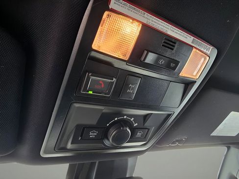 Used 2021 Toyota Tacoma TRD Off-Road image 22