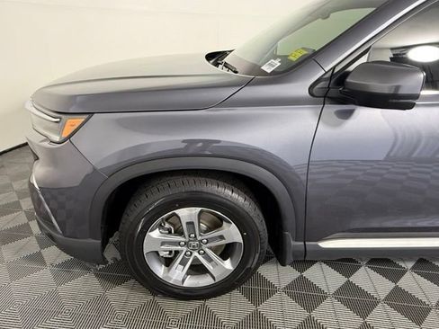 Used 2025 Honda Pilot EX-L image 12