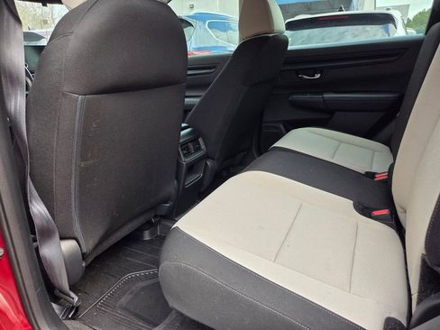 Used 2023 Honda CR-V LX image 11