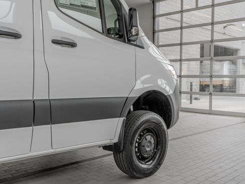 New 2025 Mercedes-Benz Sprinter 2500 image 32