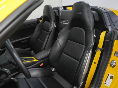 Used 2019 Porsche 911 Speedster RWD image 40