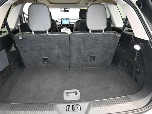 Used 2023 Lincoln Aviator AWD w/ Premium Package image 28