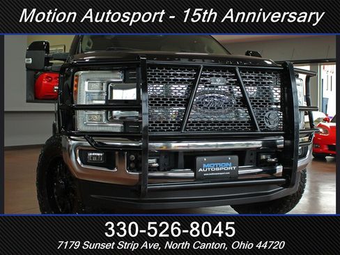 Used 2017 Ford F350 Lariat w/ Lariat Ultimate Package AWD/4WD image 42