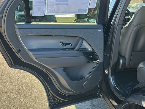 New 2026 Land Rover Range Rover Sport SE image 19