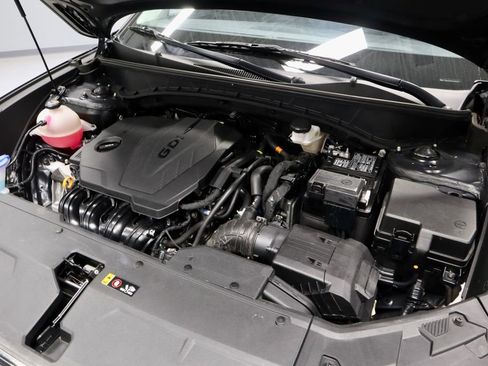 Certified 2024 Hyundai Tucson Limited FWD image 17