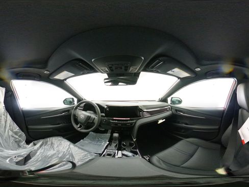 New 2026 Toyota Camry XSE FWD image 33