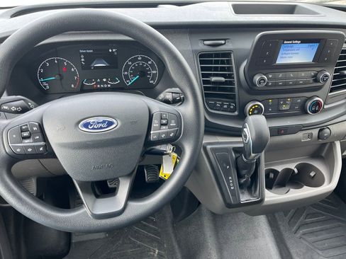 New 2025 Ford Transit 250 148 Medium Roof image 8