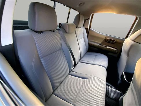 Used 2023 Toyota Tacoma SR5 RWD image 18