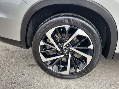 Used 2024 Mitsubishi Outlander SE image 5