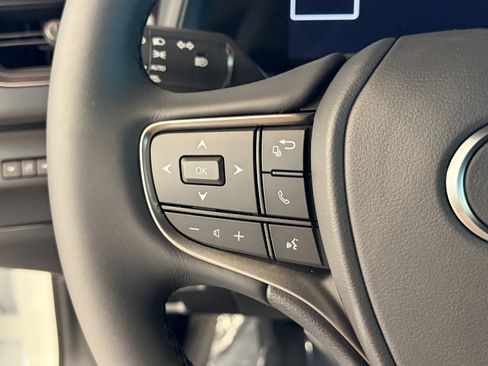 New 2026 Lexus UX 300h FWD image 20