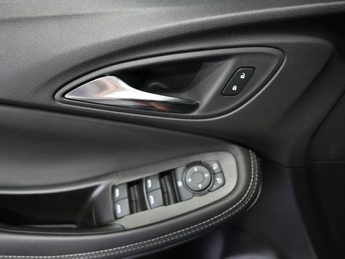 Used 2023 Buick Encore GX Select AWD/4WD image 12