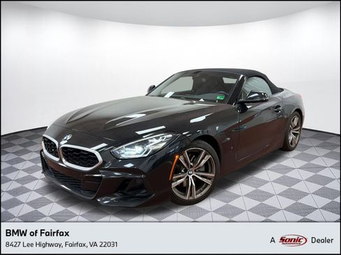 Used 2023 BMW Z4 sDrive30i w/ Convenience Package image 1