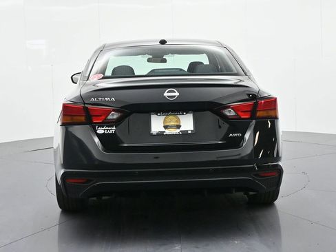 Used 2025 Nissan Altima 2.5 SV image 7