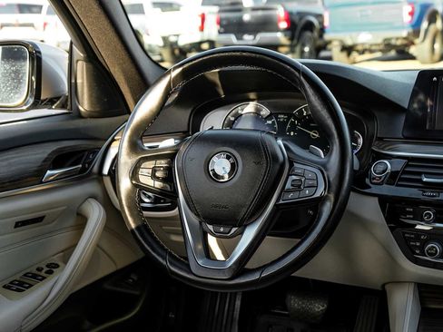 Used 2018 BMW 530i 530i w/ Premium Package image 17