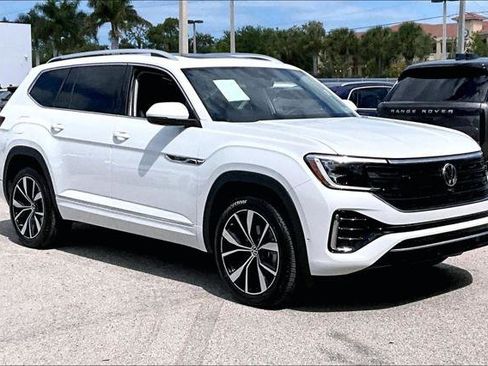 Certified 2026 Volkswagen Atlas SEL Premium R-Line AWD/4WD image 2