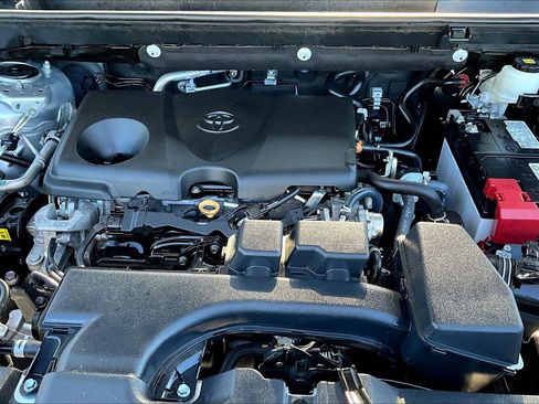 Used 2024 Toyota RAV4 LE image 10