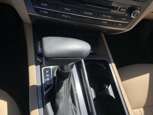Used 2018 Genesis G80 3.8 RWD image 26