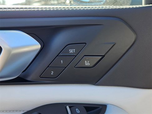 New 2026 BMW X5 xDrive40i image 17