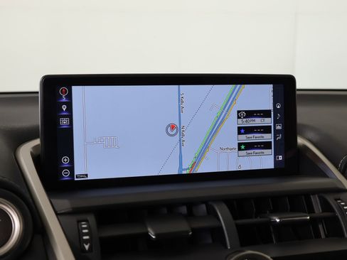 Used 2018 Lexus NX 300 FWD w/ Premium Package image 7