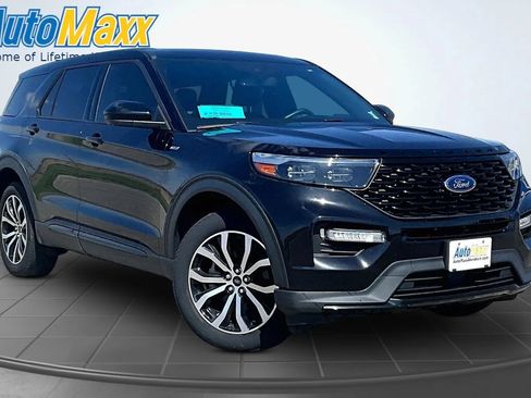 Used 2022 Ford Explorer ST-Line AWD/4WD image 3