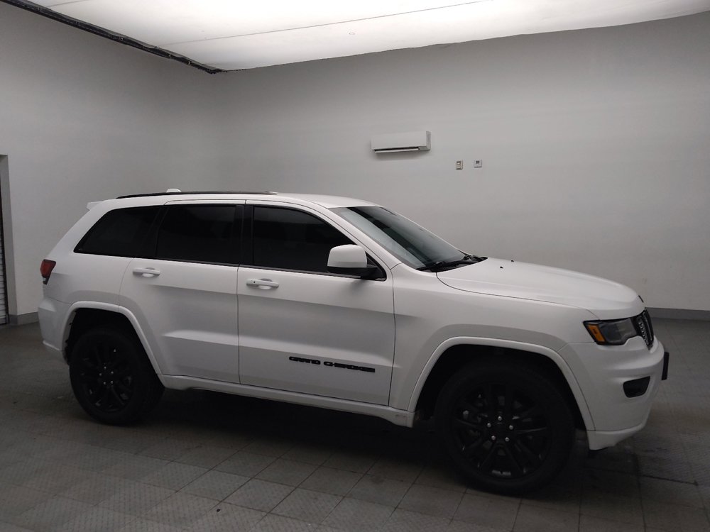 Used 2021 Jeep Grand Cherokee Laredo X AWD/4WD image 11