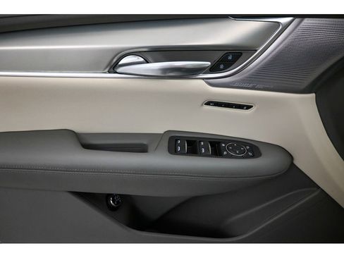 Certified 2021 Cadillac XT5 Premium Luxury image 28